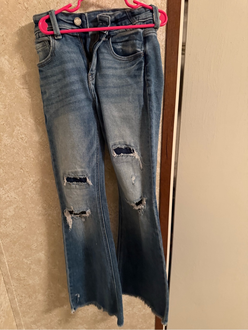 KanCan Distressed jeans